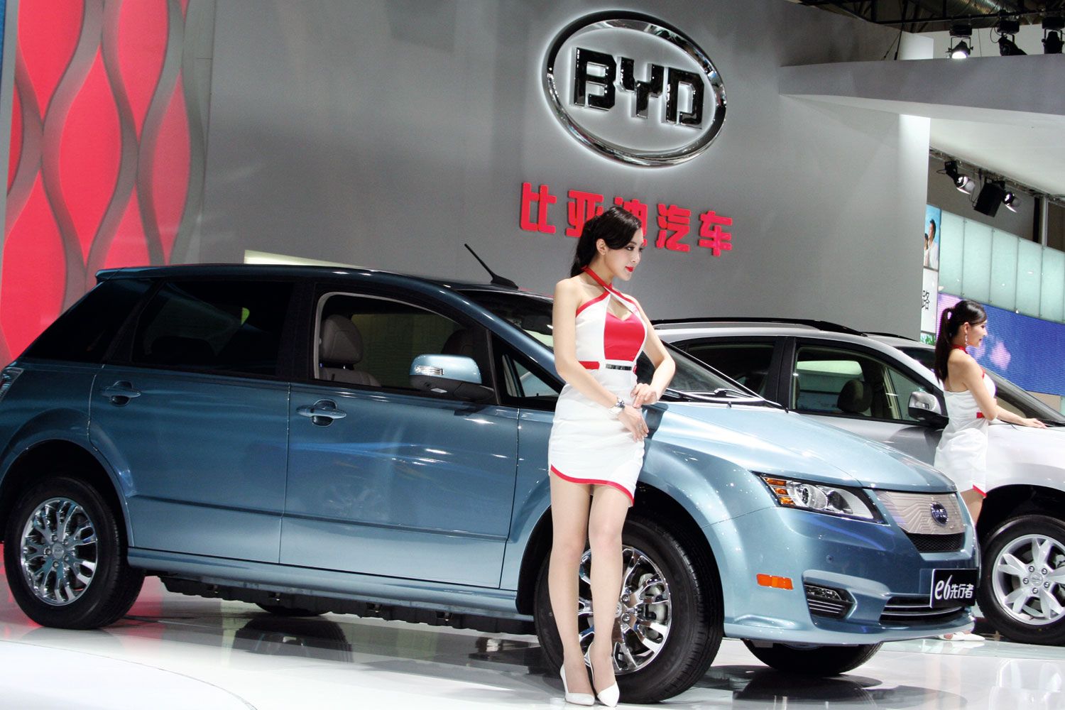 窩輪專題：國策推動汽車銷售比亞迪（1211)料受惠