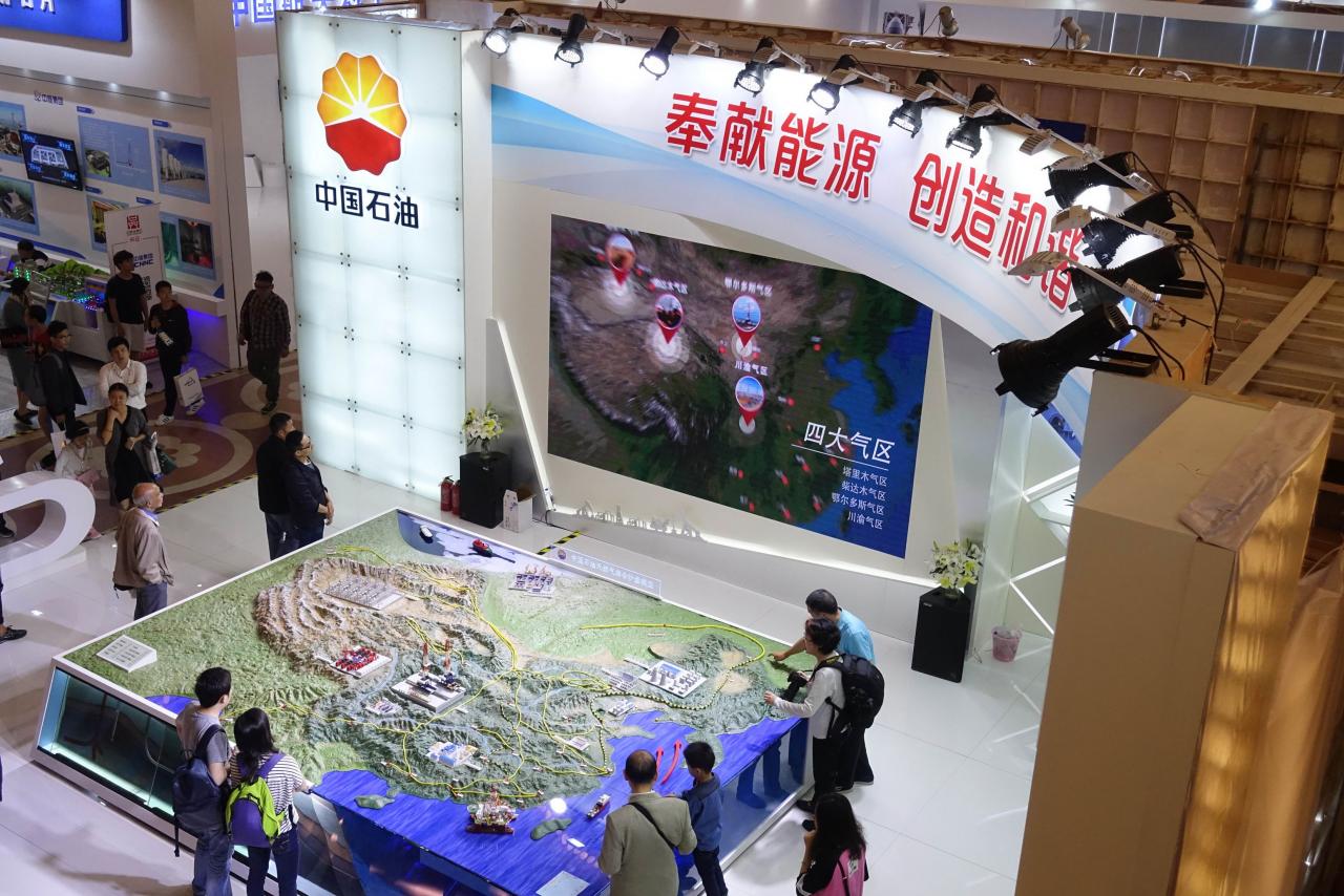 油價未升完吼低吸油股