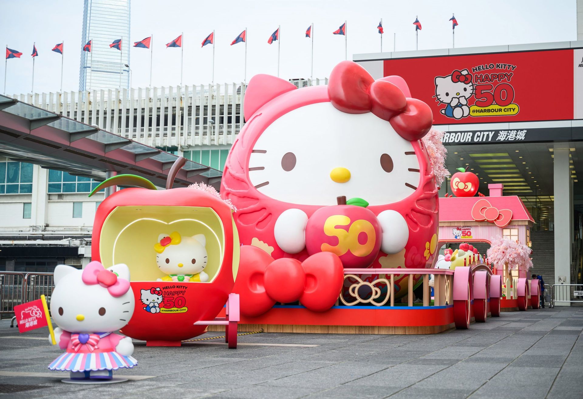 HELLO KITTY · HAPPY 50 @ 海港城全球獨家首發多款50 周年產品